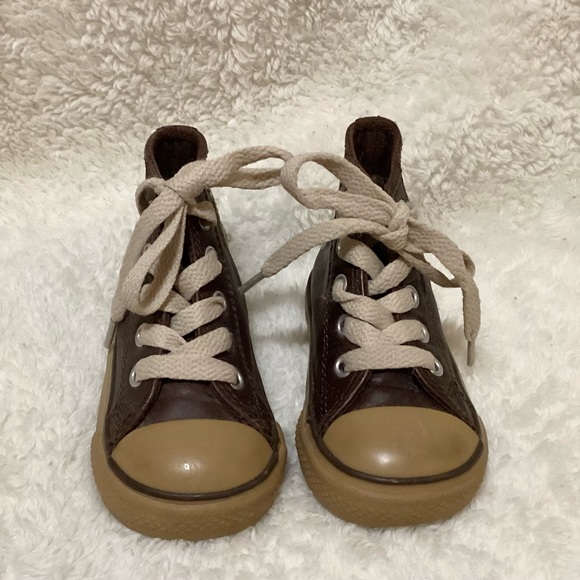 Baby pre-loved brown leather CONVERSE hi-top sneaker shoes / size 4 - Picture 6 of 6